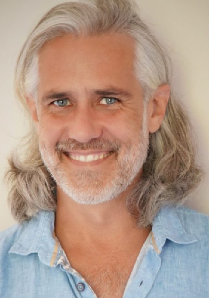 Alessandro De Toni 李俊豪